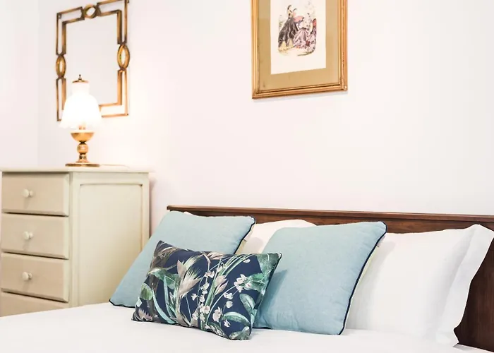 Daire Guestready - Eclectic Haven In The Heart Of