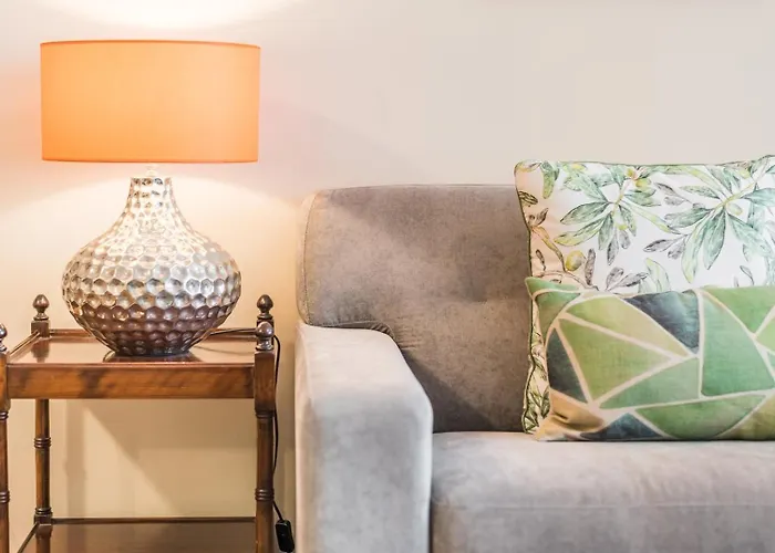 Daire Guestready - Eclectic Haven In The Heart Of