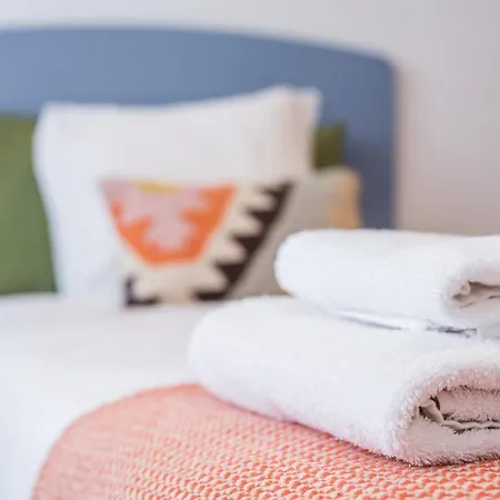 Guestready - Eclectic Haven In The Heart Of Lejlighed